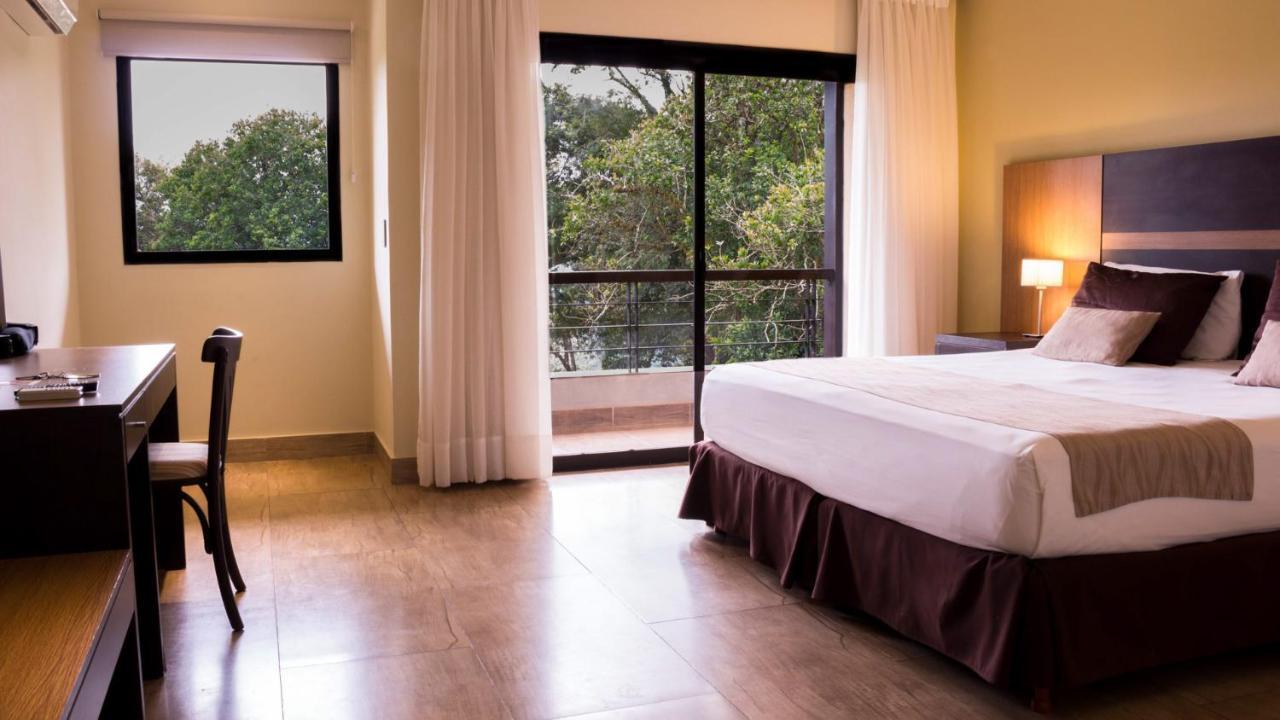 Pirayu Hotel & Resort Puerto Iguazu Ngoại thất bức ảnh