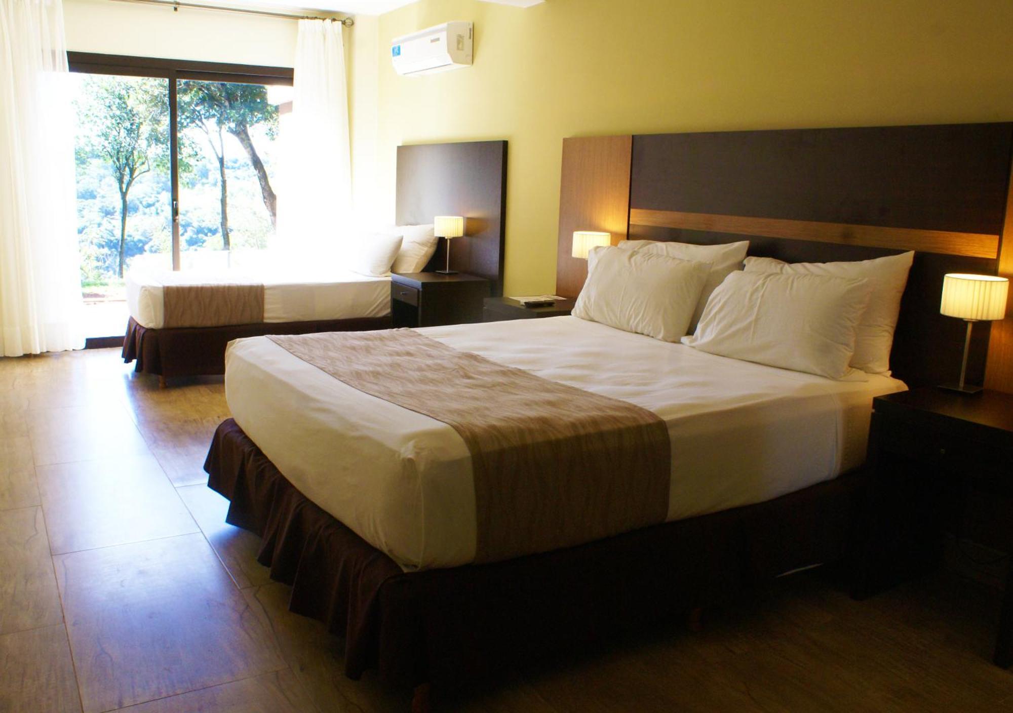 Pirayu Hotel & Resort Puerto Iguazu Ngoại thất bức ảnh